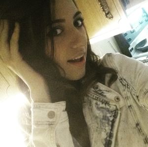 Meet your Posher, Yana